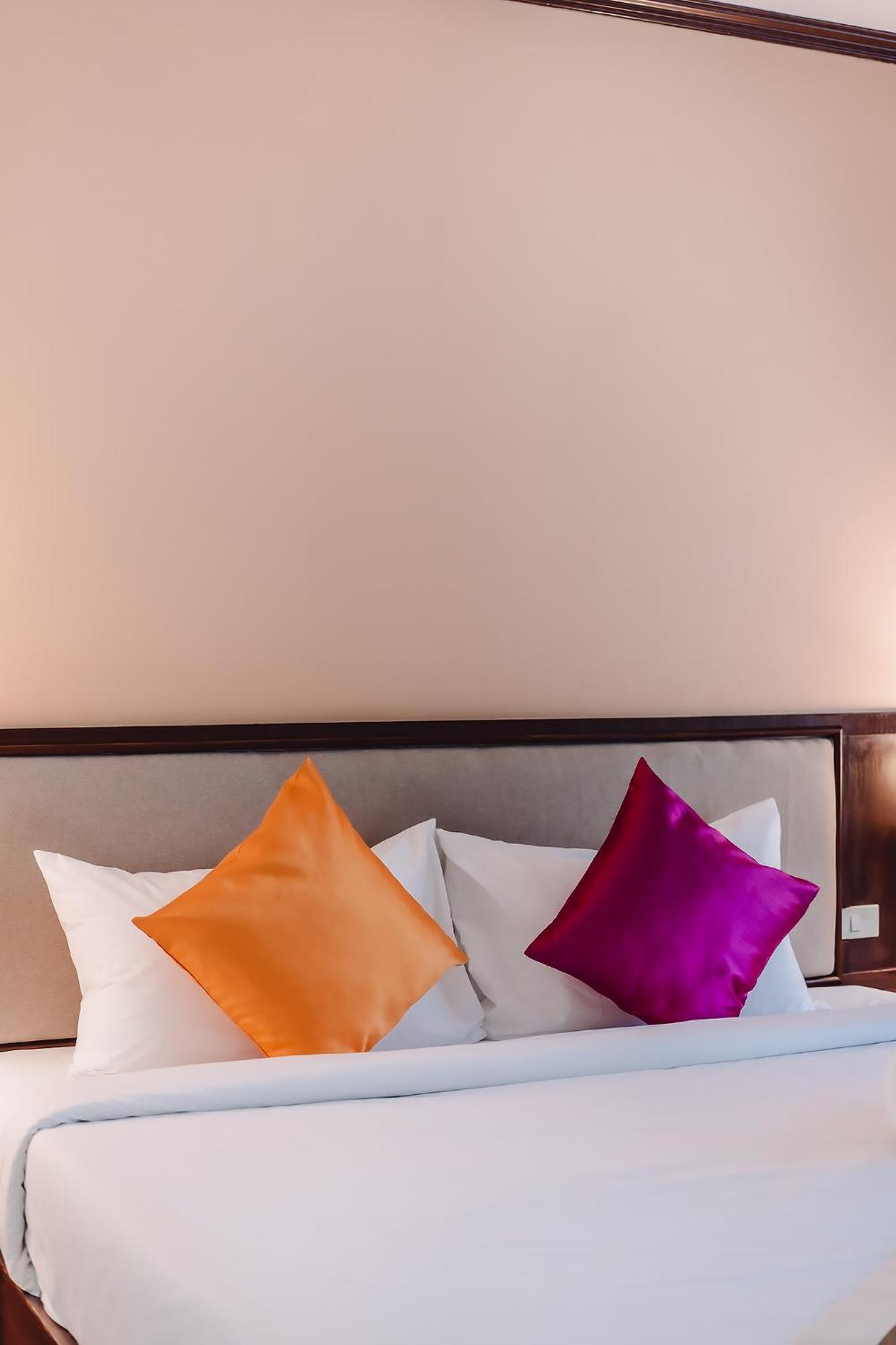 Bauman-Ville Hotel Patong 외부 사진
