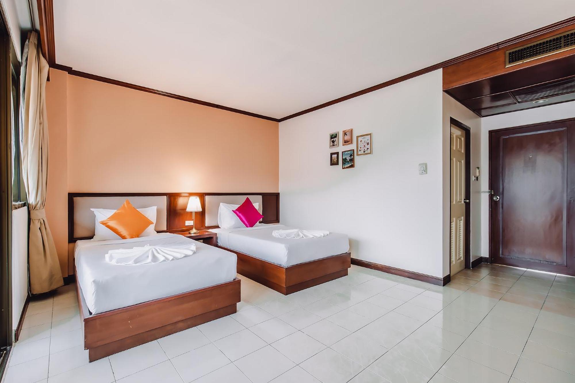 Bauman-Ville Hotel Patong 외부 사진