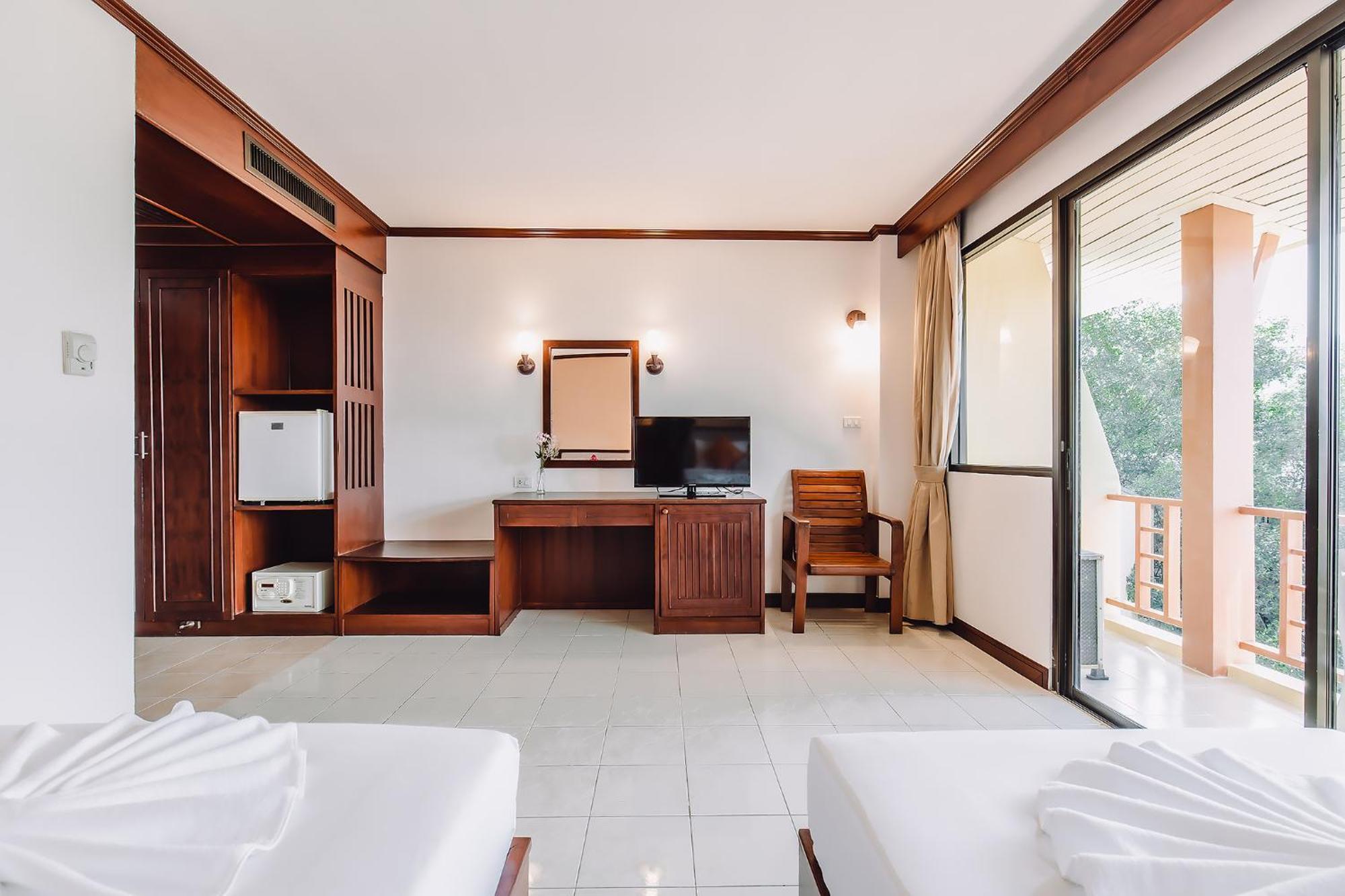 Bauman-Ville Hotel Patong 외부 사진