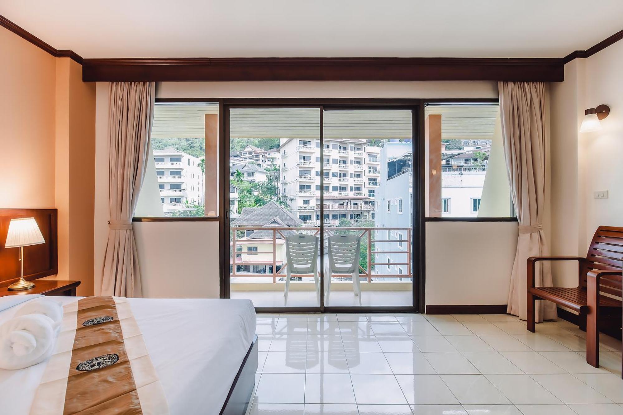 Bauman-Ville Hotel Patong 외부 사진