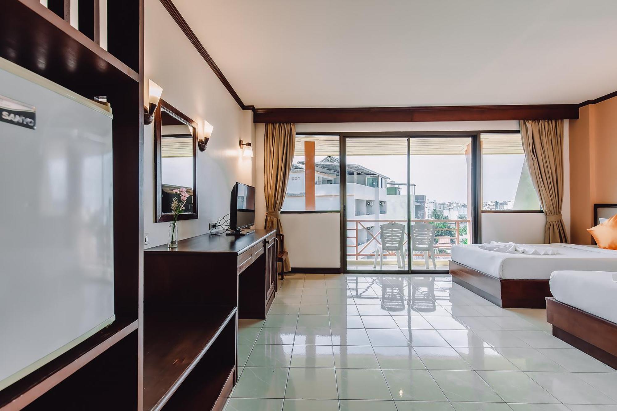 Bauman-Ville Hotel Patong 외부 사진
