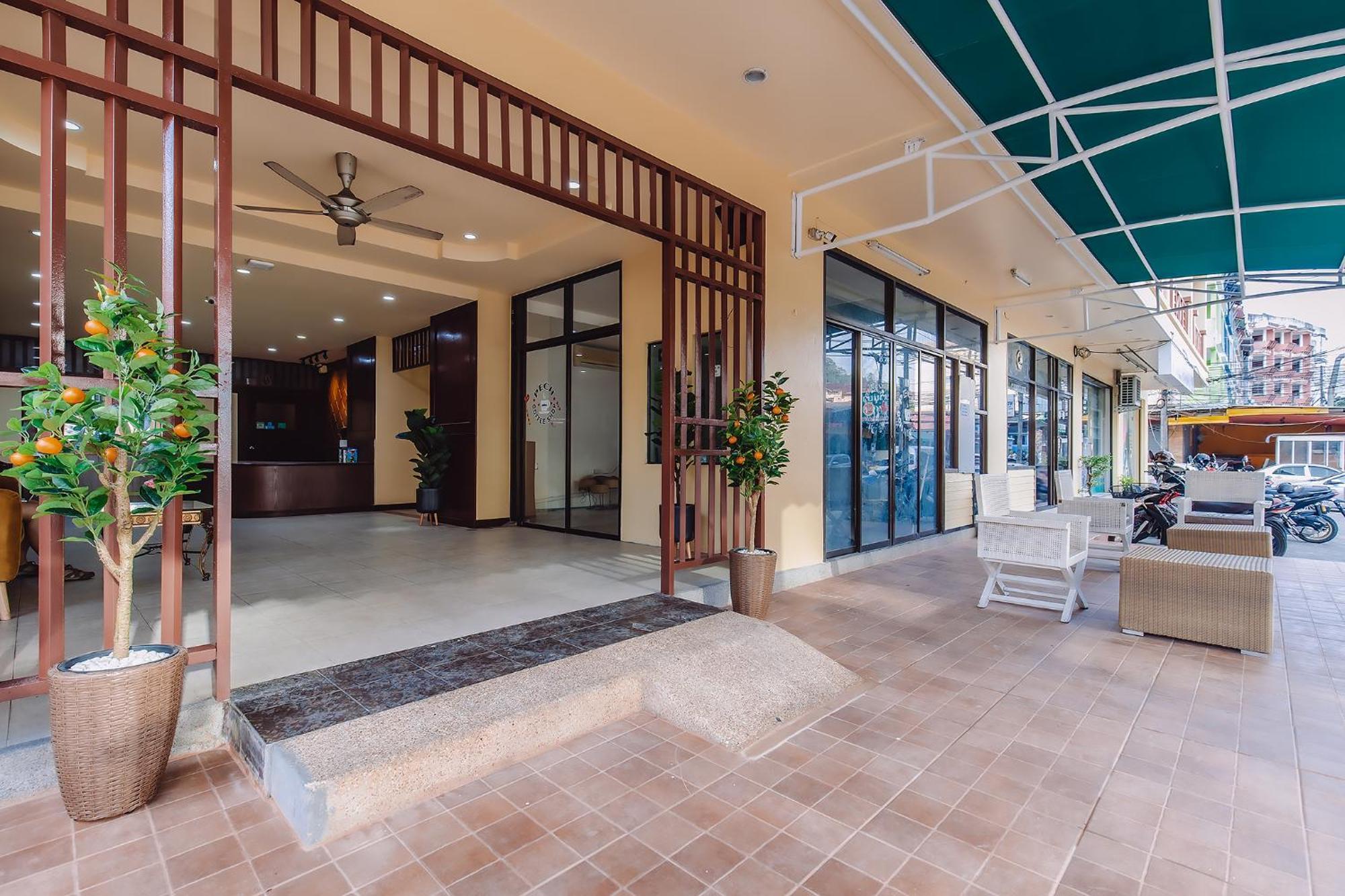 Bauman-Ville Hotel Patong 외부 사진